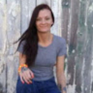 Meet your Posher, Amanda kari